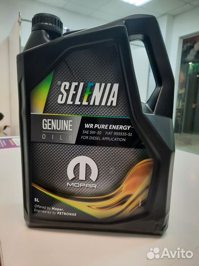 Моторное масло 5w-30 Selenia