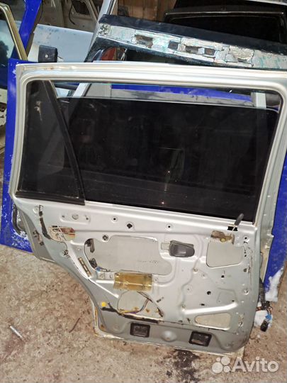 Задняя левая дверь на daewoo nexia