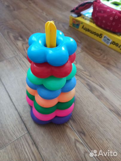 Пирамида машинка большая