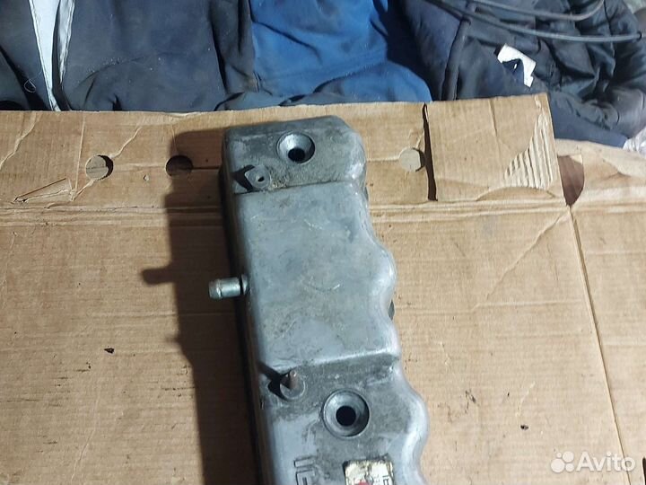 Крышка головки блока (клапанная) Hyundai Starex H