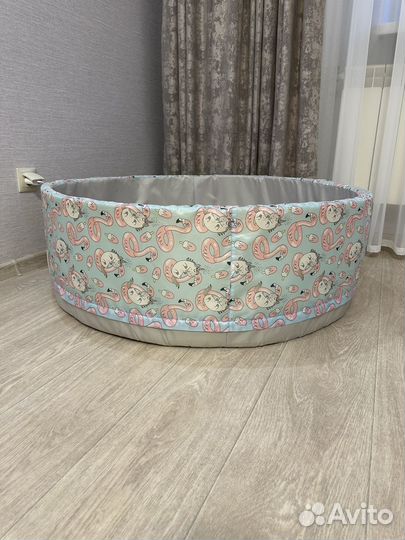 Сухой бассейн с шариками