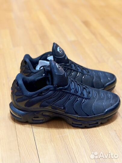 Продаю кроссовки Nike