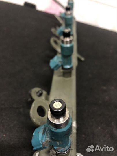 Топливная рампа Suzuki Grand Vitara J20A