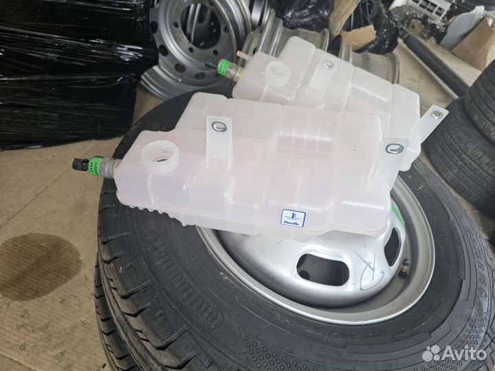 Бачок расширительный Iveco Daily 2.3 5801303409