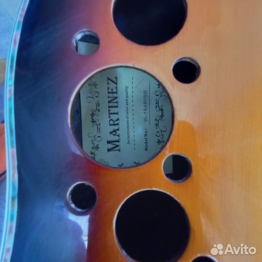 Полуакустическая гитара Martinez