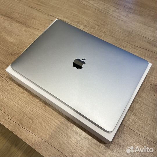 Apple macbook air m1
