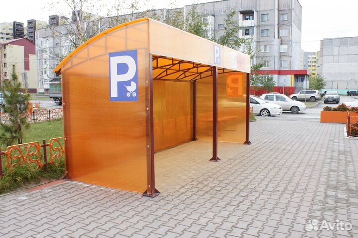 Автонавес с поликарбонатом