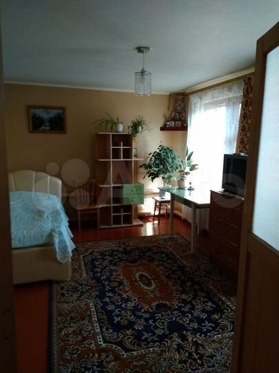 Комната 25 м² в 1-к., 1/2 эт.