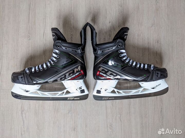 Коньки хоккейные CCM Ribcor 100K Pro 10D