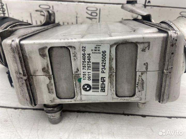 Интеркулер правый Bmw X5 E70 LCI N63B44A 2013