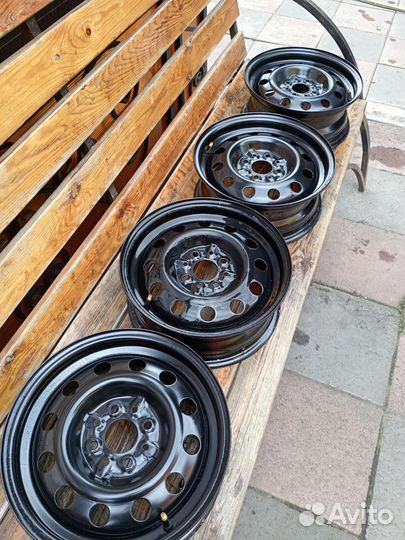 Автомобильные диски r14