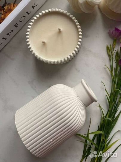 Гипсовая ваза