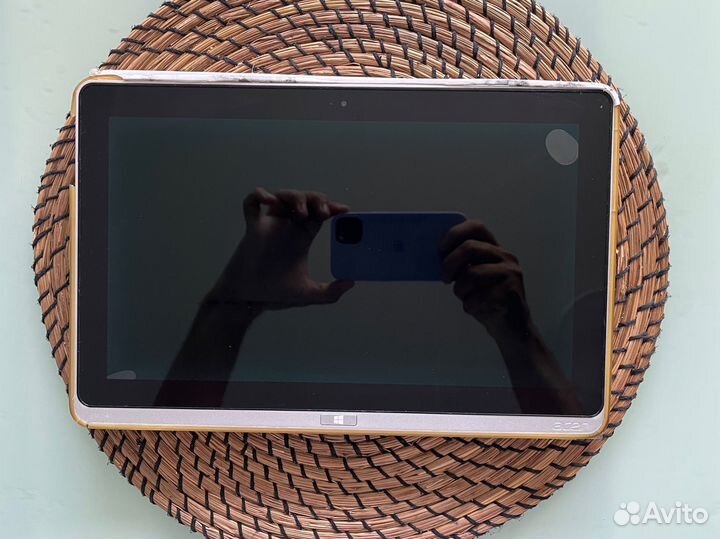 Планшет Acer Iconia W700 c клавиатурой