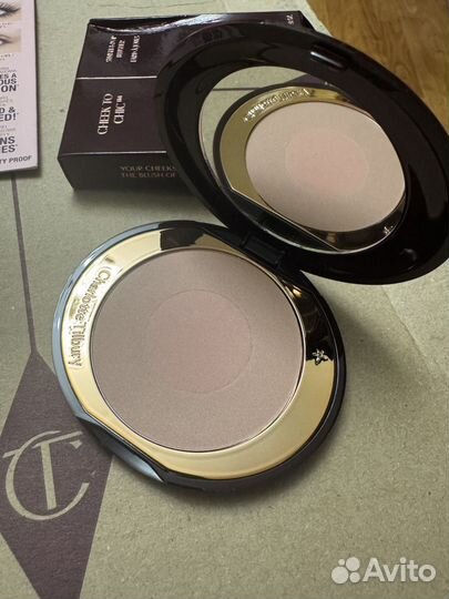 Румяна Charlotte Tilbury