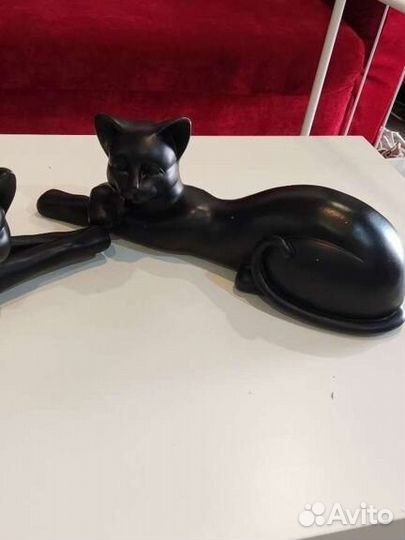 Статуэтка кошка