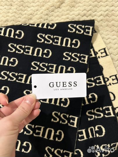 Шарф женский Guess