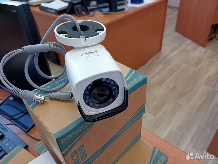 Видеорегистраторы и AHD-камеры RVi