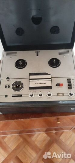 Катушечный магнитофон Астра