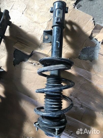 Амортизатор подвески передний левый Hyundai I40 VF