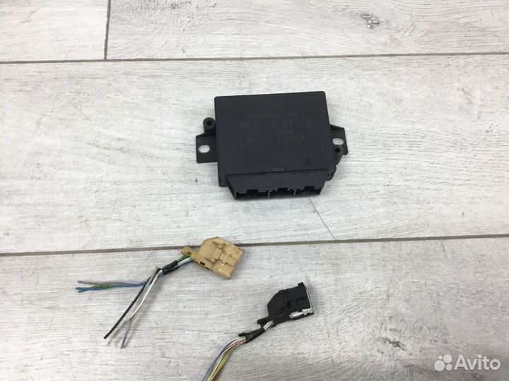 Блок управления парктроником Ford Focus универсал