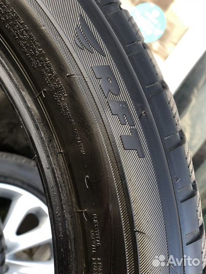 Bridgestone Blizzak LM-001 285/45 R21 113V