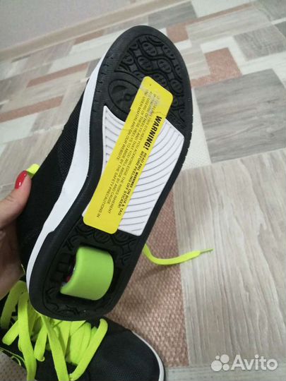 Роликовые кроссовки Heelys р 34