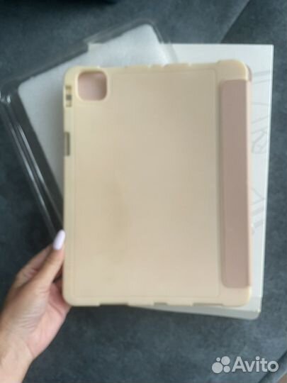 Чехол на iPad Pro 11