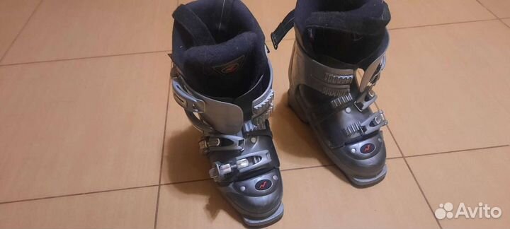 Горнолыжные ботинки