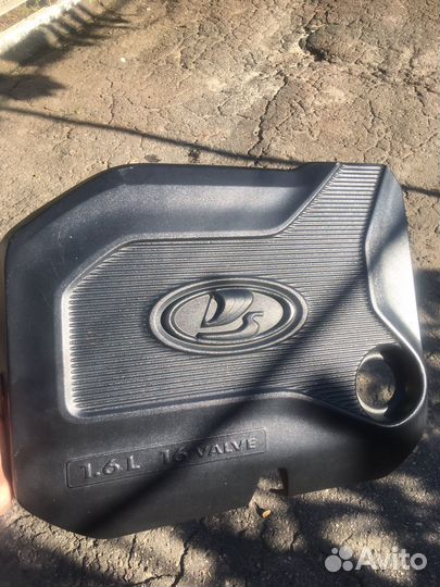 Декоративная крышка двигателя LADA