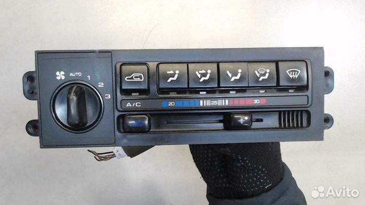 Переключатель отопителя SsangYong Musso, 1996