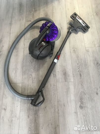 Пылесос dyson dc37