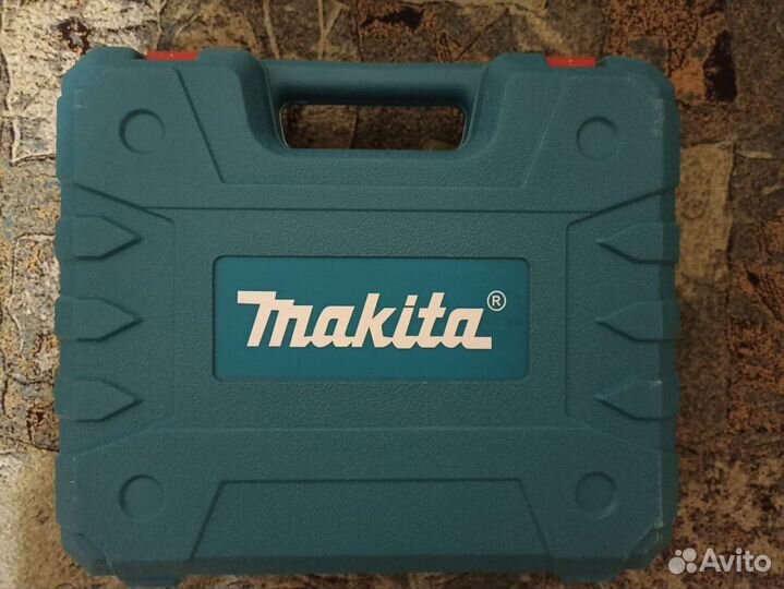 Шуруповерт Makita 12V 2АКБ