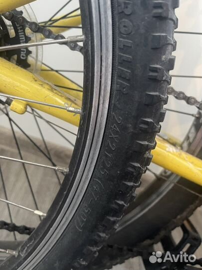 Велосипед Specialized Hotrock 24 Girls Фиолетовый