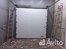 Секционные ворота гаражные автоматические
