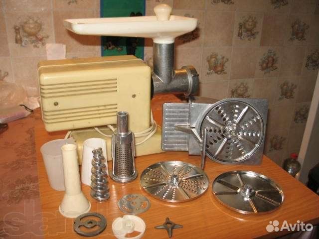 Электромясорубка 