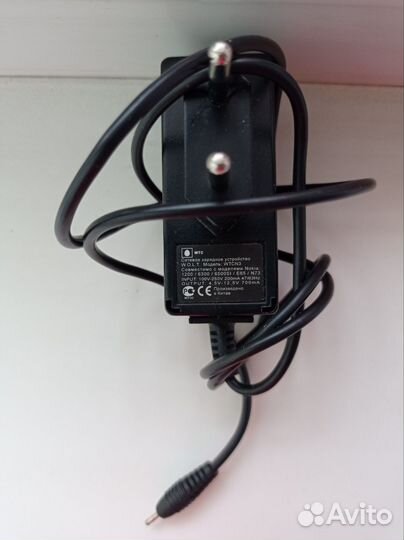 Зарядные устройства разные, см. фото