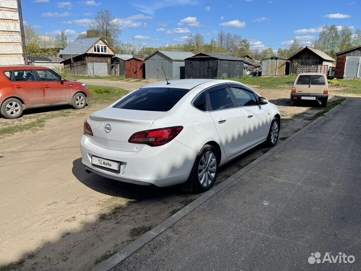 Opel Astra 1.4 AT, 2013, 230 000 км
