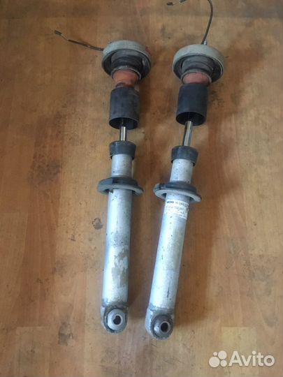 Амортизатор задние BMW 7,5 EDC E60 E65