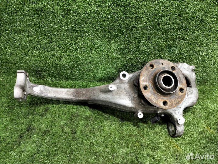 Кулак передний передний левый Audi Q5 I 8R cdnc