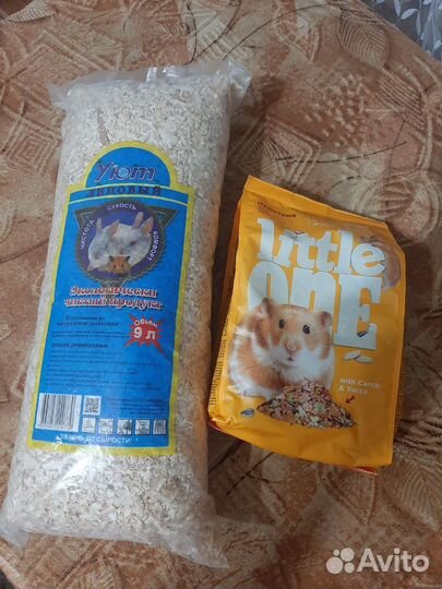 Корм для хомяков и опилки