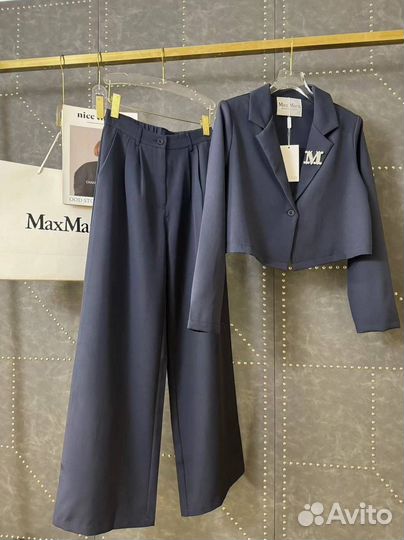 Стильный костюм Max Mara