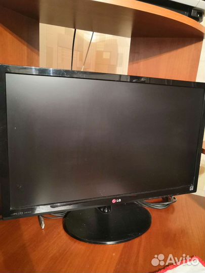 Монитор LG 24