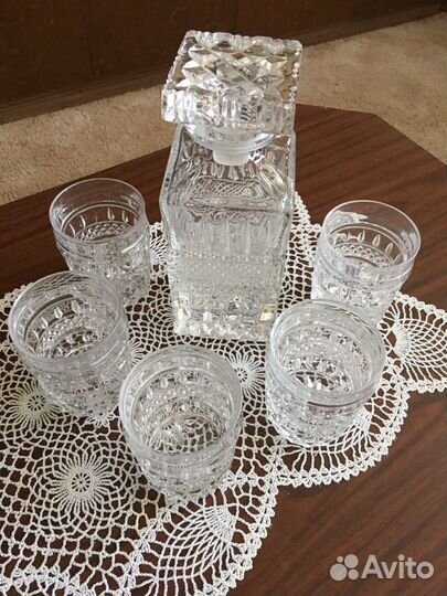 Штоф хрустальный тяжеленький и 5 стаканов