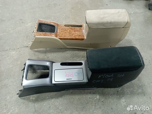 Подлокотник пластик салона honda Accord 7