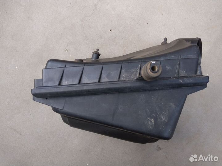 Корпус воздушного фильтра Ford Scorpio 1994-1998