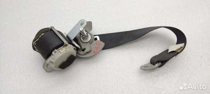 Ремень безопасности задний правый Toyota