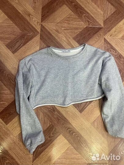 Укороченная кофта