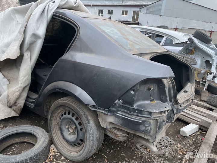 Крыло заднее Панель Астра Н седан Opel Astra h Аш