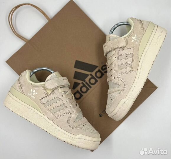 Кроссовки adidas Forum