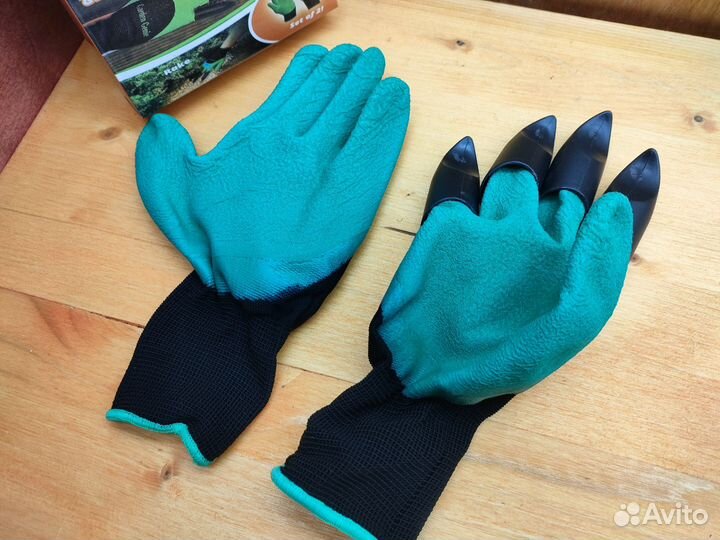 Перчатки с когтями садовые Garden Genie Gloves